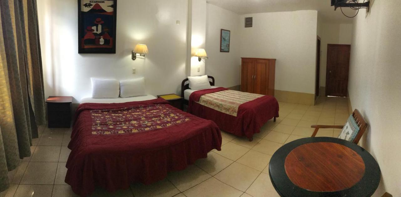 Hotel Pacifico Пуэрто-Лопес Номер фото